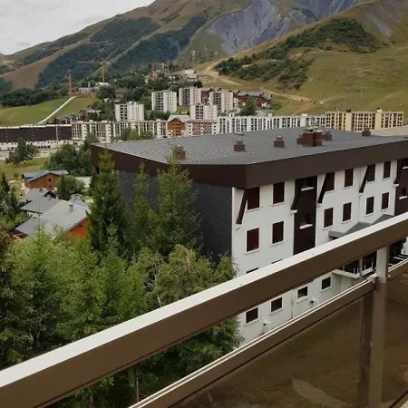 5 Pers - 32 M² - 2e Etage Sud *